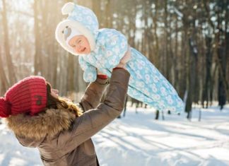 Mit dem Baby in die Winterferien Winterurlaub mit Baby