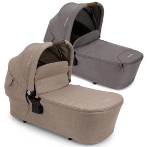 Vergleich Babywanne lx (vorn) und herkömmliche Babywanne LYTL (hinten)